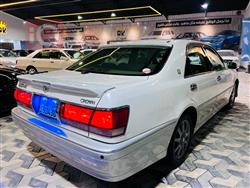 تۆیۆتا کراون